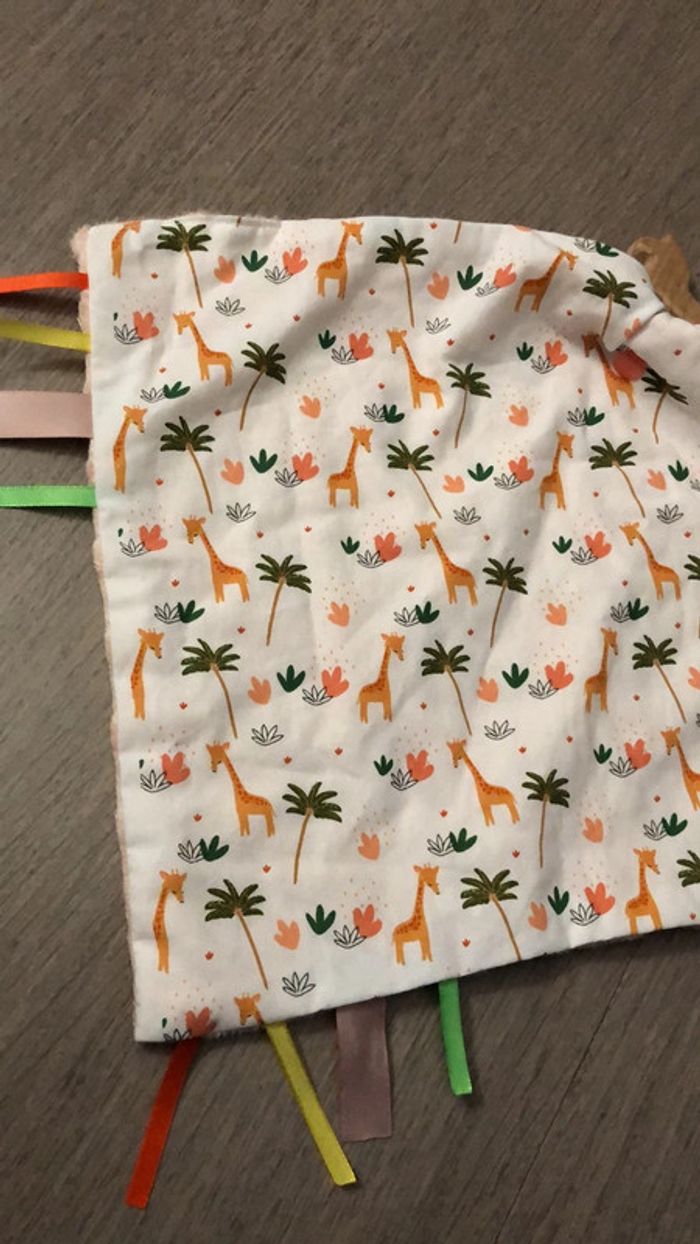 Doudou plat jouet en bois - photo numéro 4