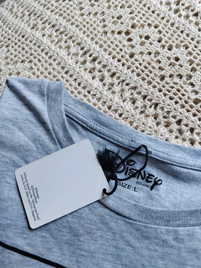 Tee-shirt Disney  neuf avec étiquette - photo numéro 3