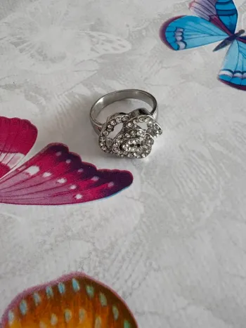 Bague fleur argentée