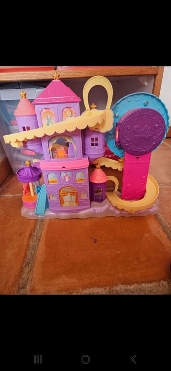 Polly pocket