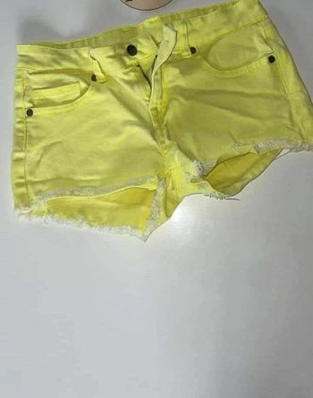 Short jaune
