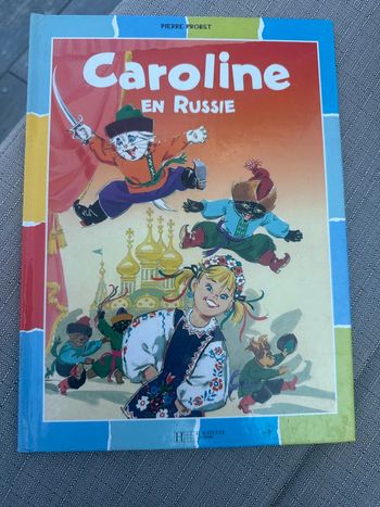Livre rare difficile à trouver bd Caroline en Russie Hachette