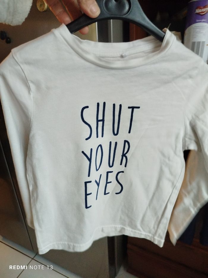 #kytie6ansgarcon. 2 Tee shirt manches longues taille 6 ans - photo numéro 2