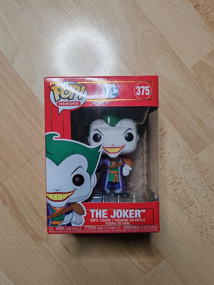 Figurine Pop Harley Quinn 376 et Figurine Pop The Joker 375 - photo numéro 2
