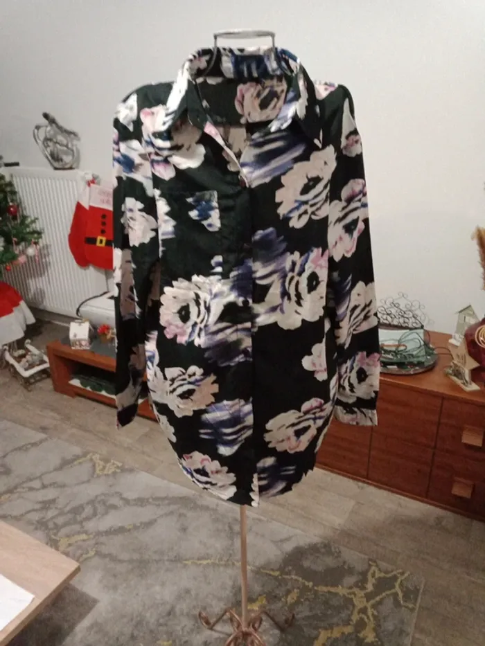 Chemise motifs fleurs - photo numéro 2
