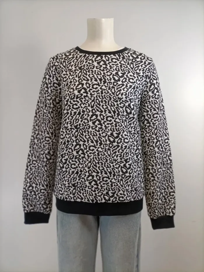Pull Leopard Noir et Blanc - taille M bord côte Noir (A989)