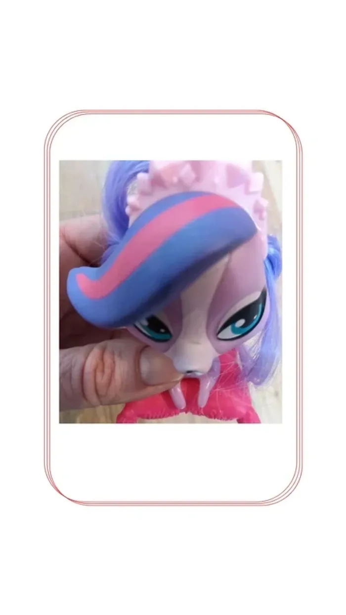 Figurine Chienne princesse sur coussin Littlest Pet Shop - Hasbro - photo numéro 6