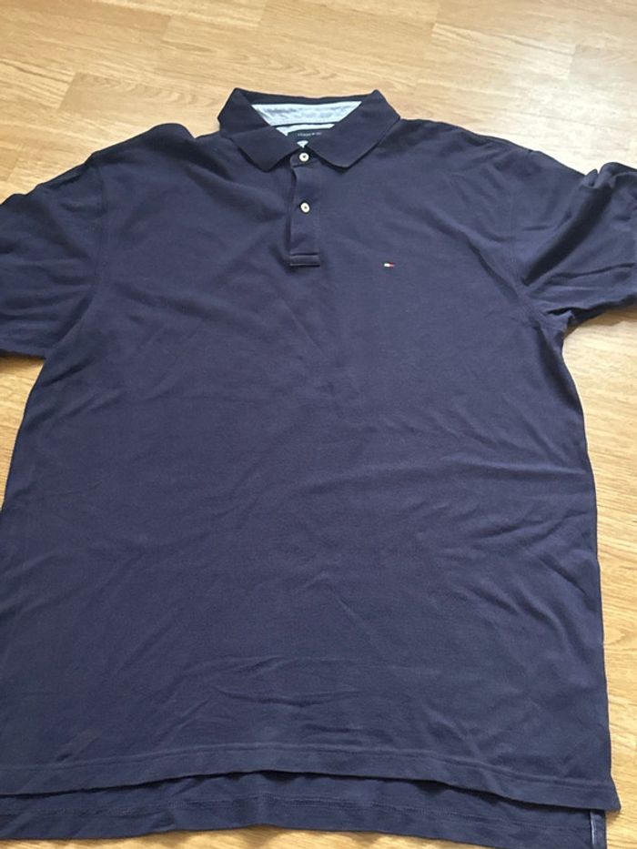 Polo tommy hilfiger XL excellent état - photo numéro 2
