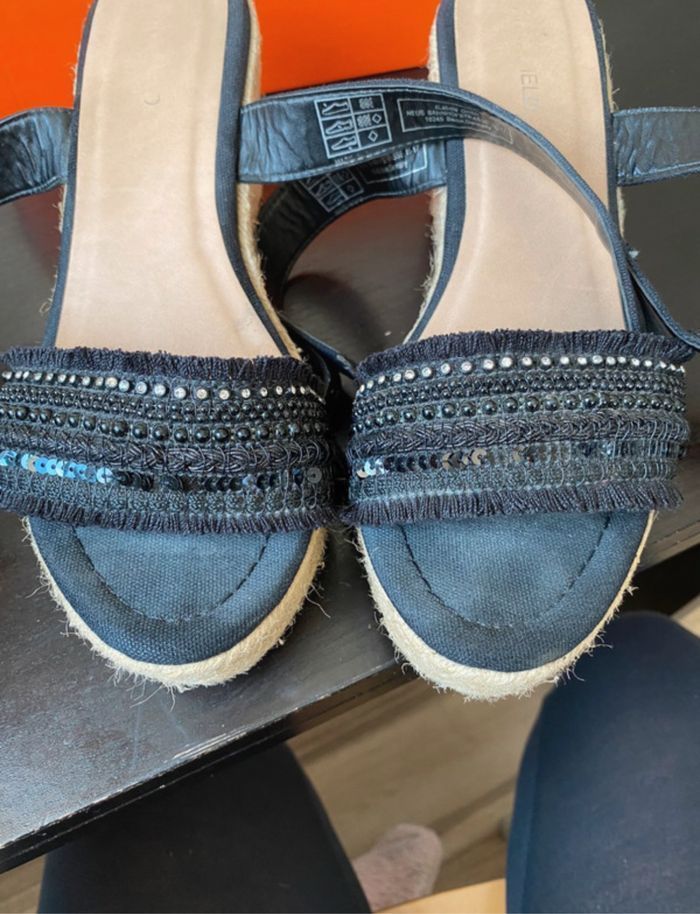 Sandales compensées noires taille 37 - photo numéro 4