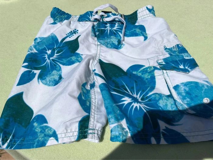 Short d bain taille 6 ans marque ritchie