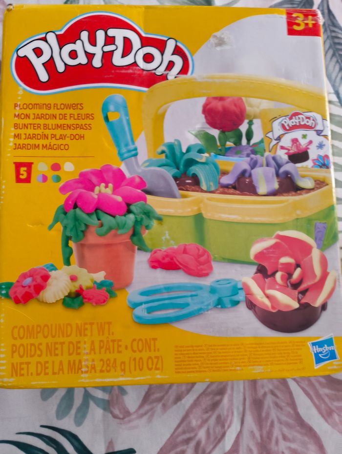 Pâte à modeler mon jardin de fleurs ( neuf) - photo numéro 2