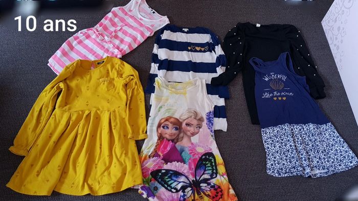 Lot de 6 robes 10 ans