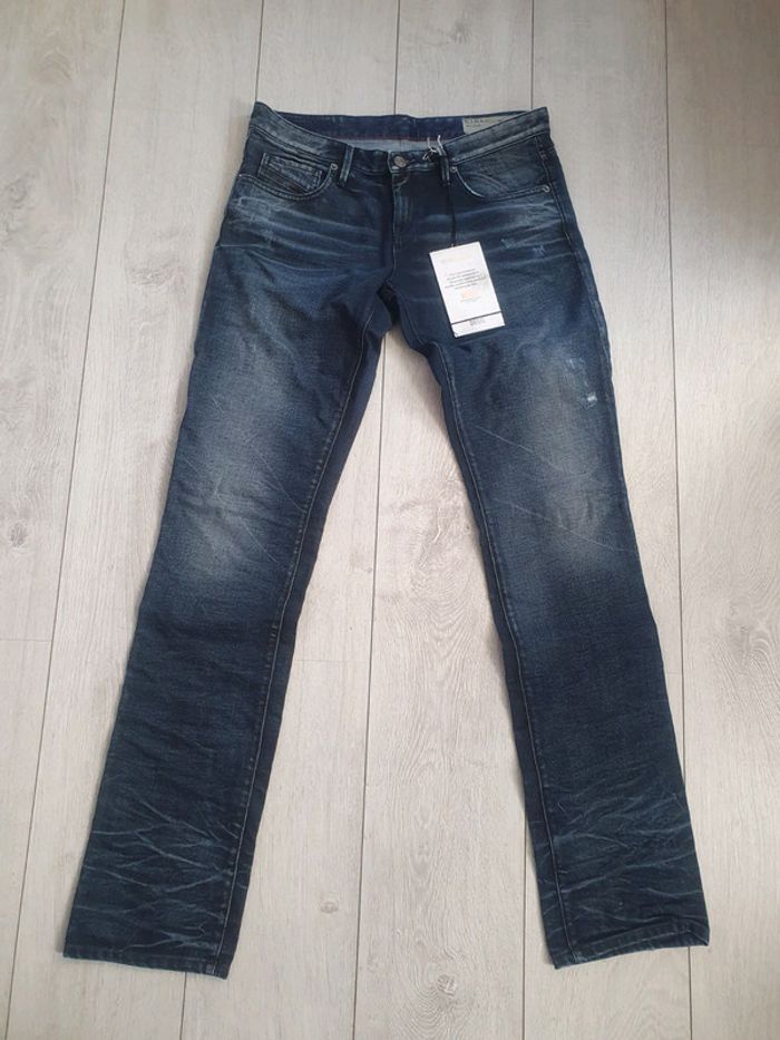 Jeans Diesel Droit NEUF
