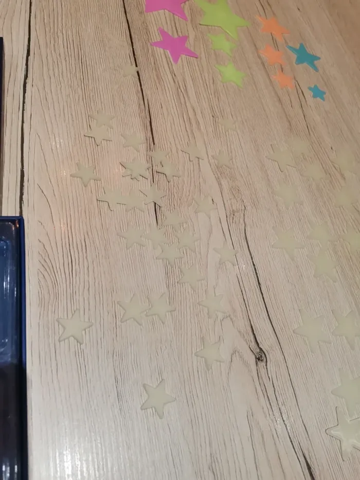 Coffret bonne nuit p'tit loup livre + phosphorescents - photo numéro 3