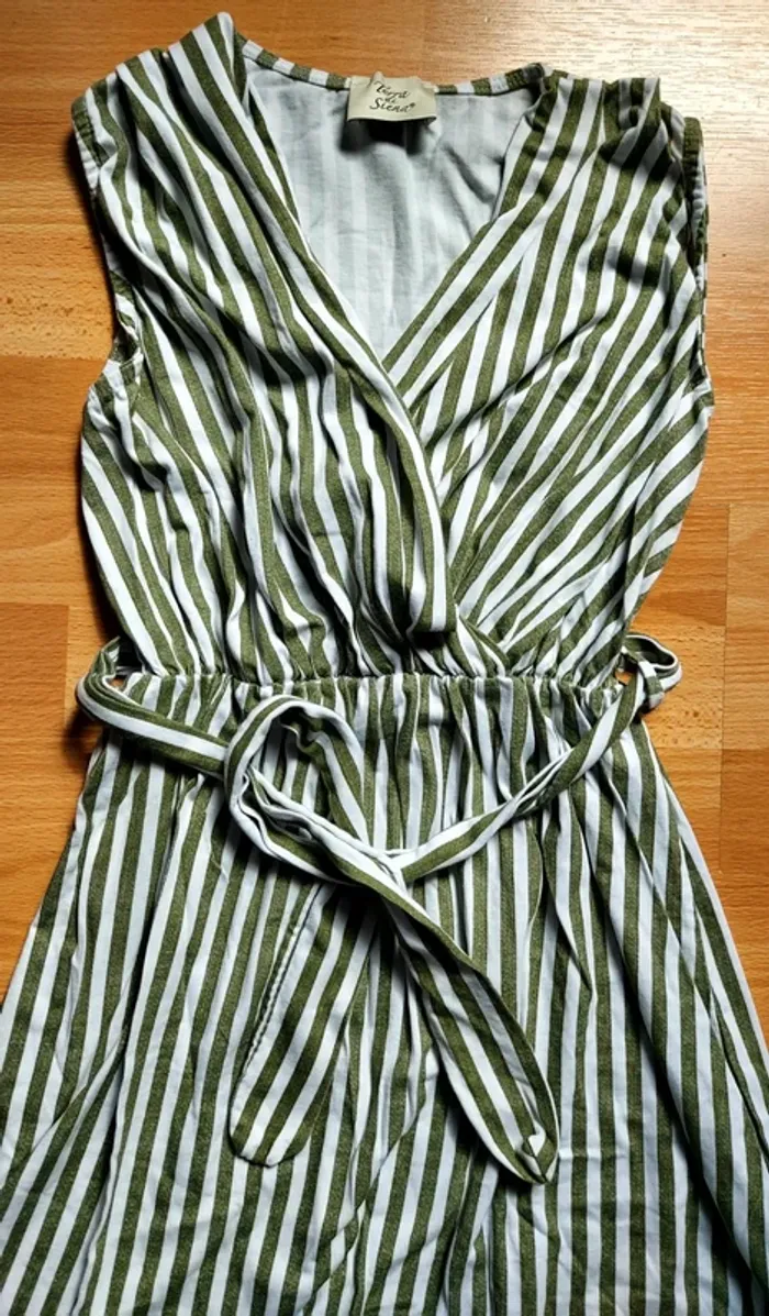 Robe lignée sans manches - photo numéro 5