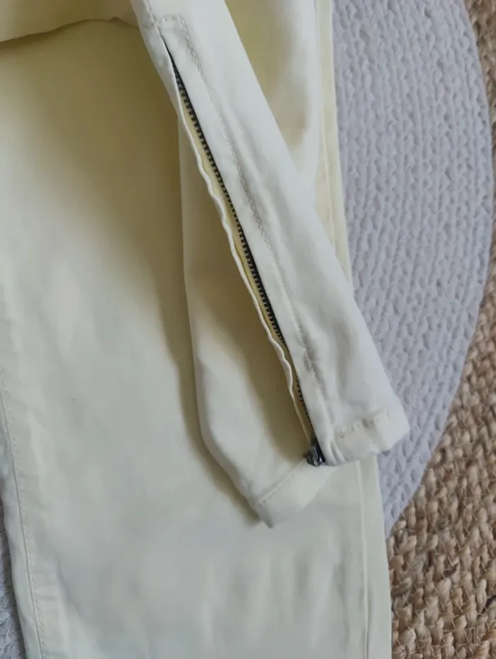 Pantalon jaune - photo numéro 5