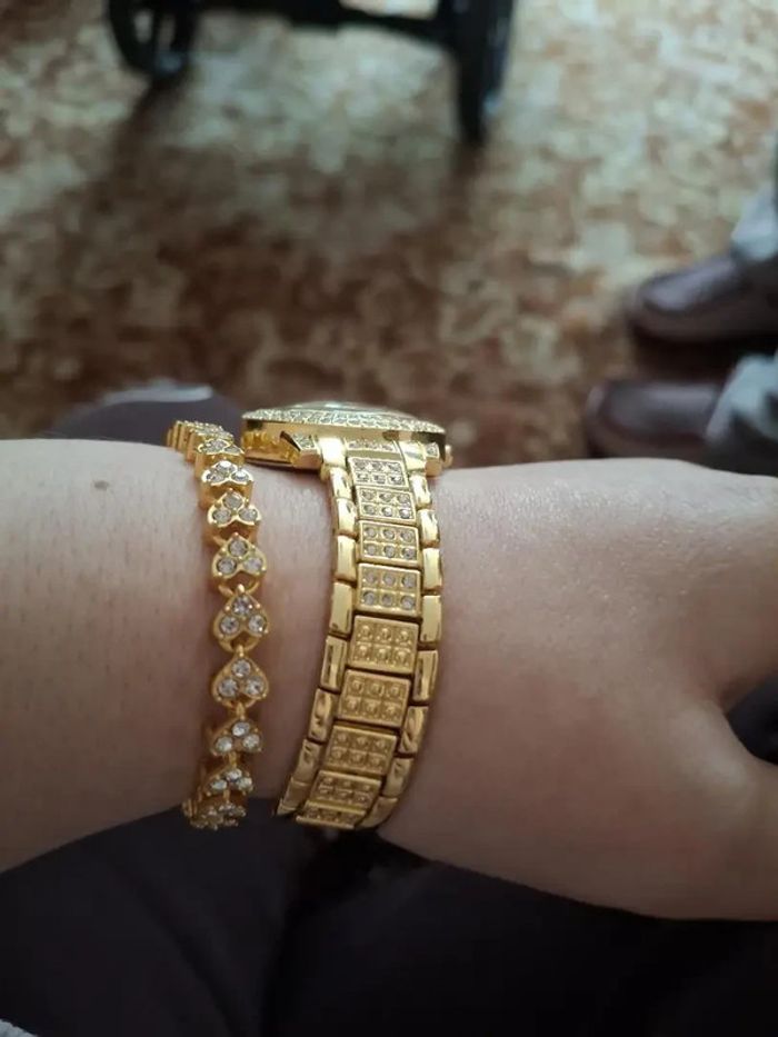 Montre dorée strass femme style luxe vintage brillant - photo numéro 2