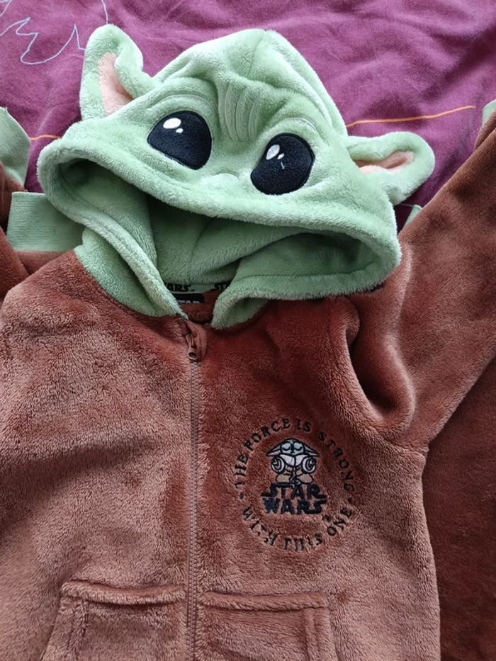 Combinaison grogu star wars 3/4 ans tbe - photo numéro 2