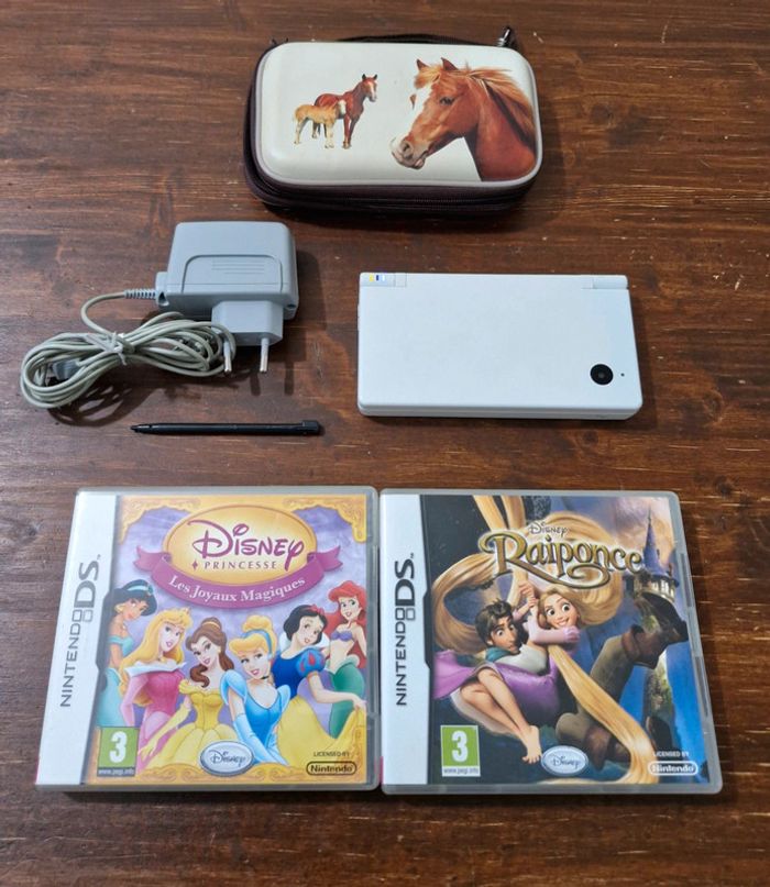 Lot Console Nintendo DSi Blanche + 2 Jeux - photo numéro 3