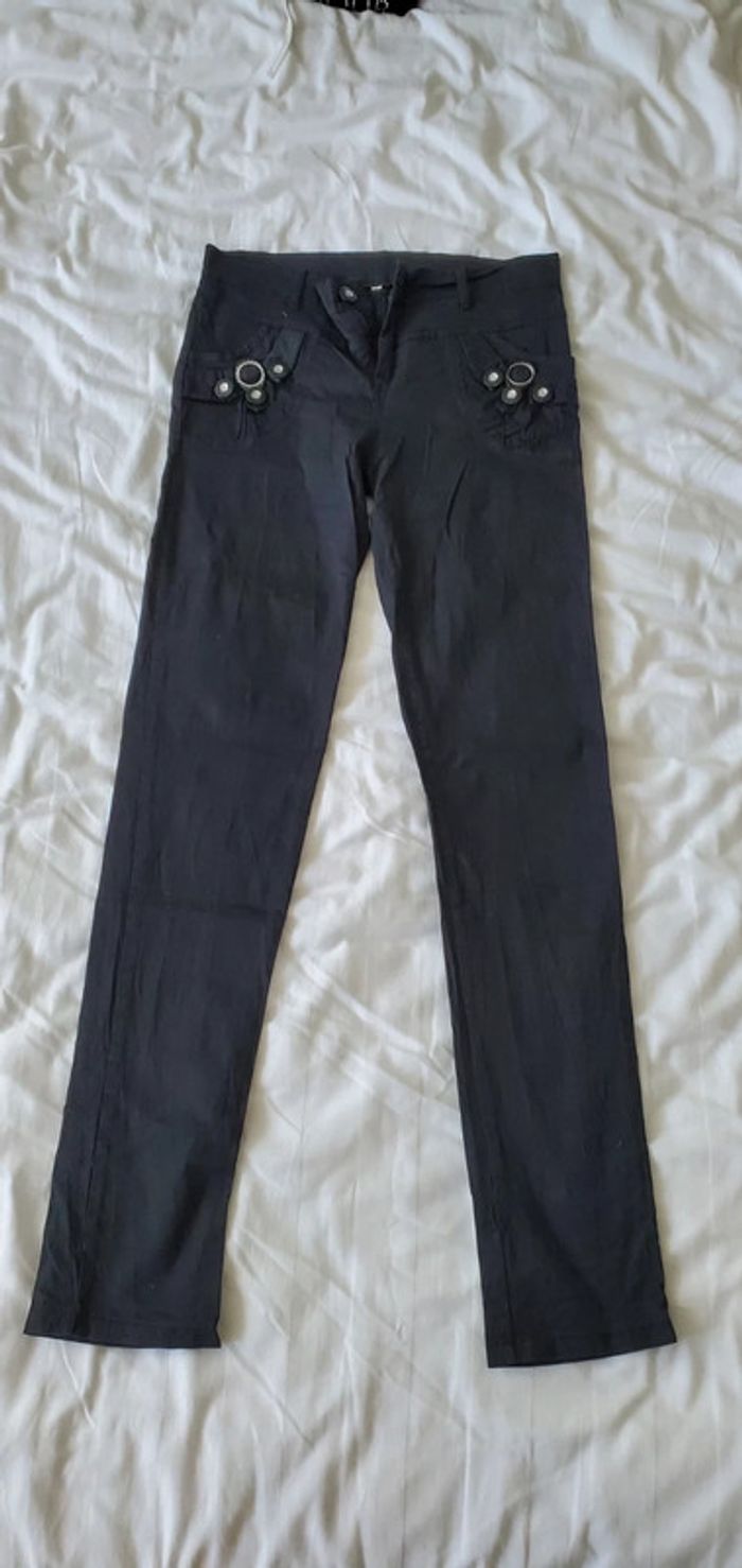 Pantalon fin élastique T36