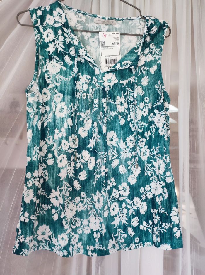 Débardeur fleuri Taille 38 Neuf