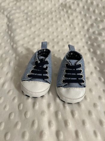 Chaussures bébé t. 16/17