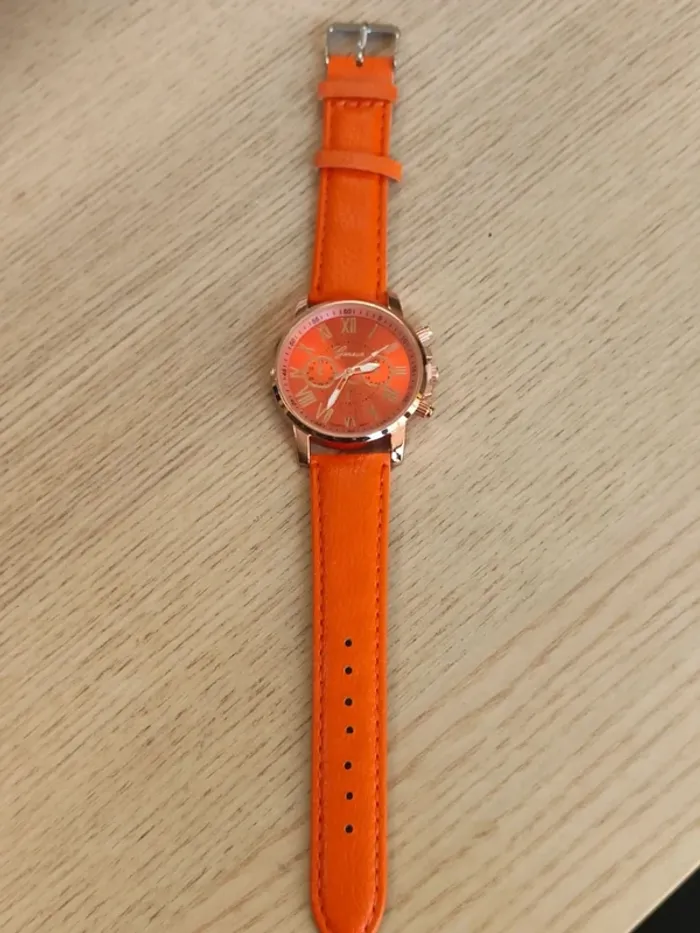 Montre orange, style vintage classique - photo numéro 4