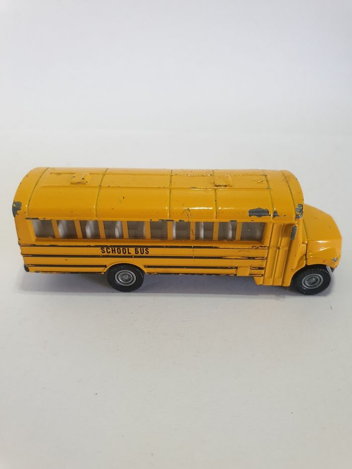 Siku School Bus US 🇩🇪 8,5 cm – Made in Germany – Bon état - photo numéro 5