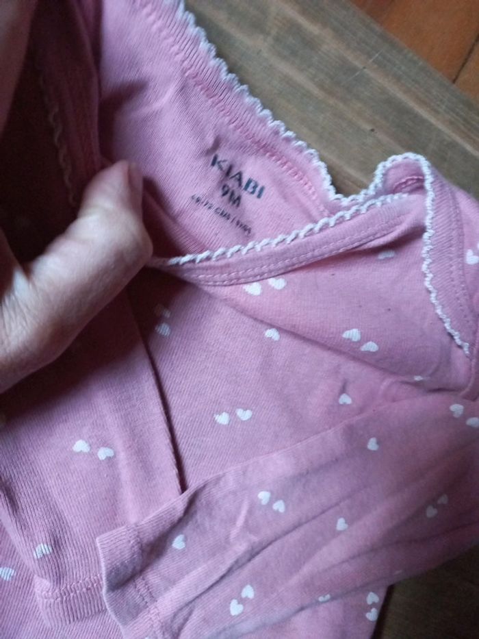 Body rose a cœur 9 à 12 mois - photo numéro 3