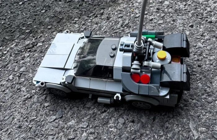 Dolorean Back to the future en briques - photo numéro 4