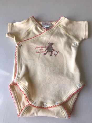 Body manches courtes coeur croisé