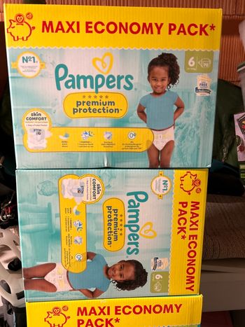 2 packs Pampers premium protection t6