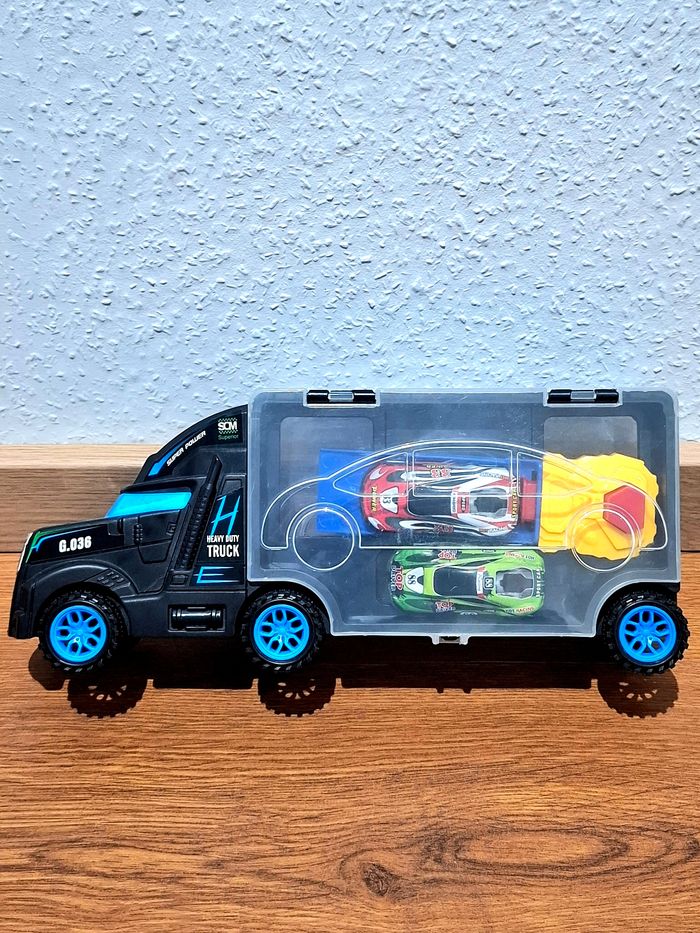 Camion transporteur + 2 voitures de course + propulseur - photo numéro 2