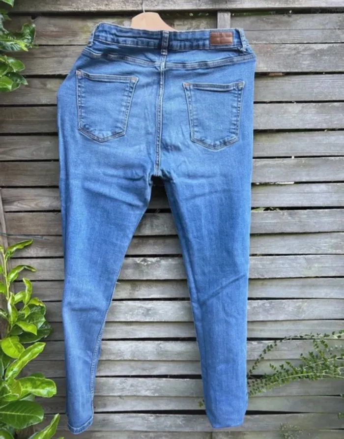 Jean troué Kiabi – Taille 38 Slim bon état - photo numéro 7