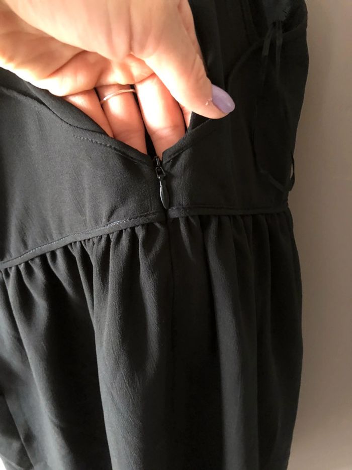 Robe noir à perles - photo numéro 5