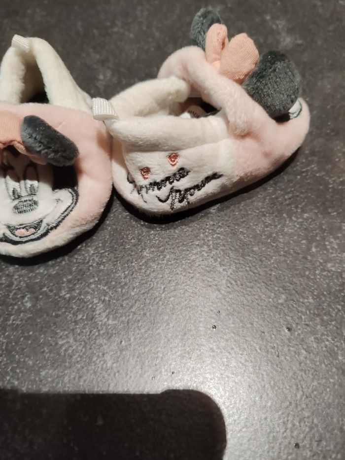 Chaussons Bébé Minnie Rose T.0-3 mois Neufs - photo numéro 2