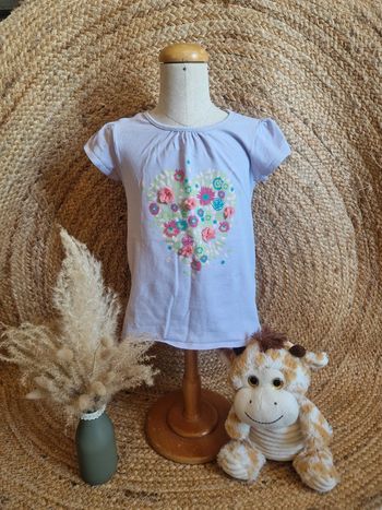 Jolie tee-shirt mauve cœur fleurie fille vertbaudet 5 ans