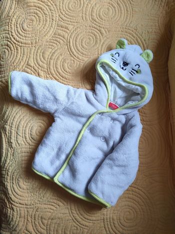 Manteau taille 6 mois marque Tissaia neuf.