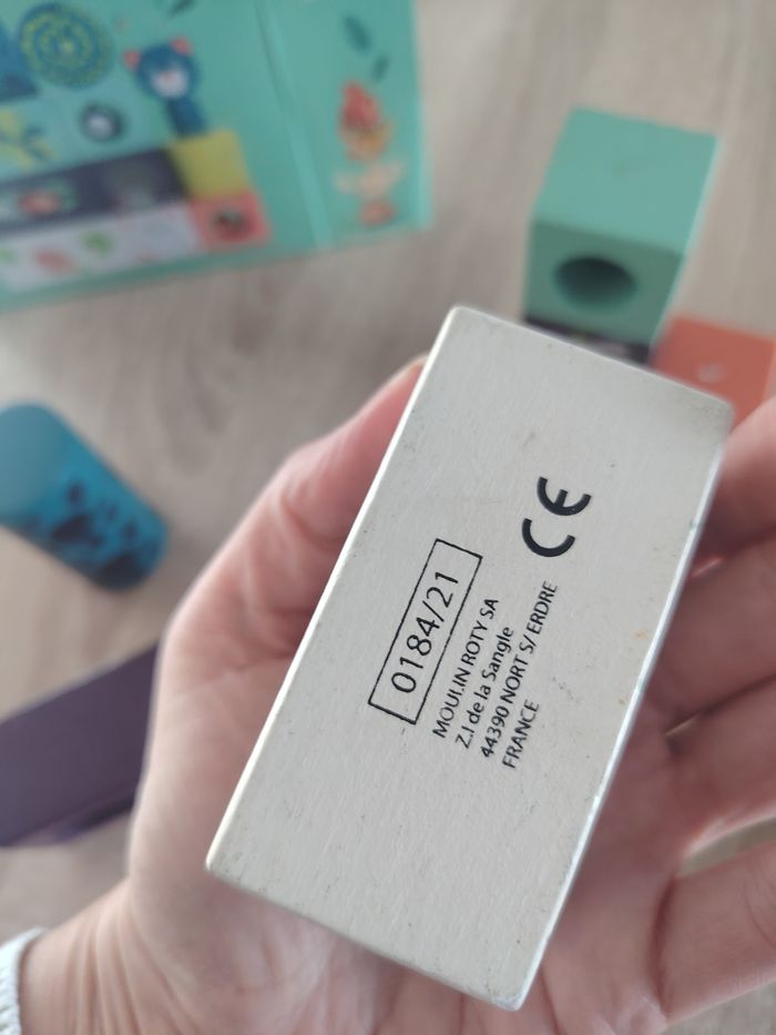 Cubes d'activités sonores,sensoriels et à empiler Moulin Roty - photo numéro 5