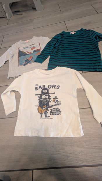 Lot tee shirt 4 ans