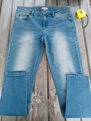 Jean femme Taille 38 tbe