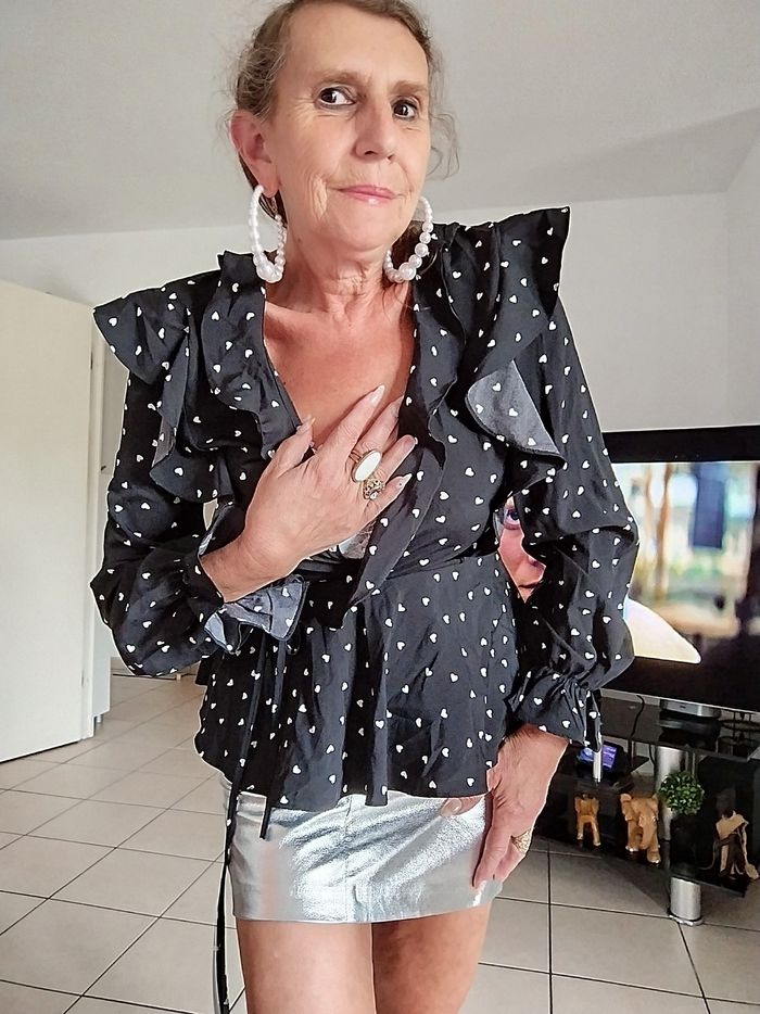 Blouse cache coeur 💓 Pretty Little Things - photo numéro 7