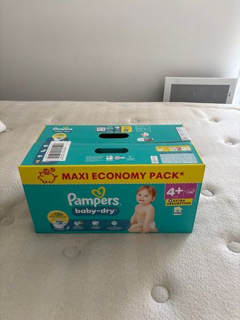 98 couches Pampers baby dry taille 4+