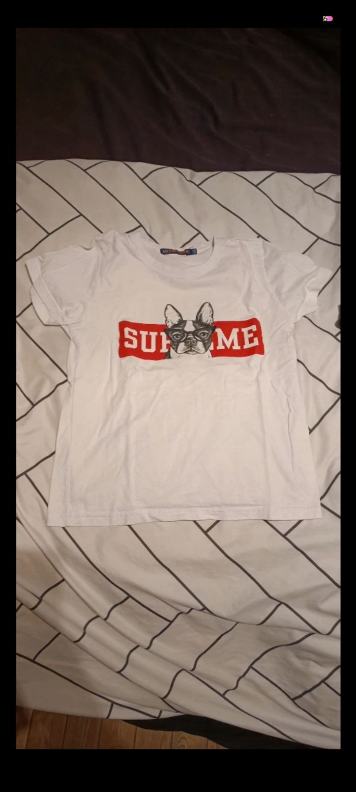 Lot de 2 t-shirts suprême garçon 10 ans - photo numéro 2
