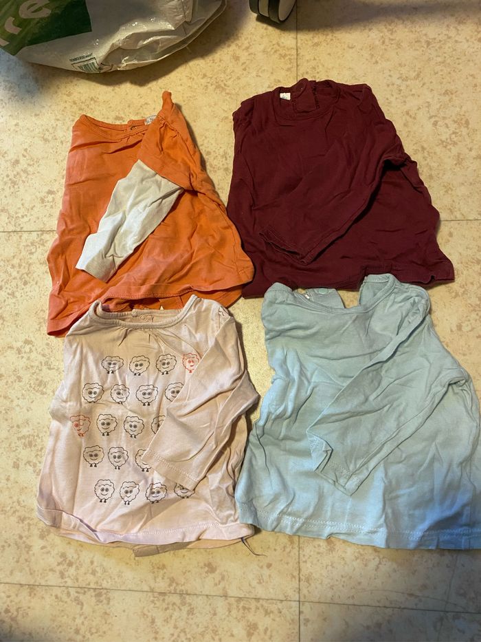 Lot vêtement en 9 mois - photo numéro 2