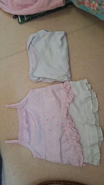 Robe d'été rose blanche