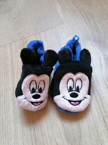 Chausson mickey 6mois