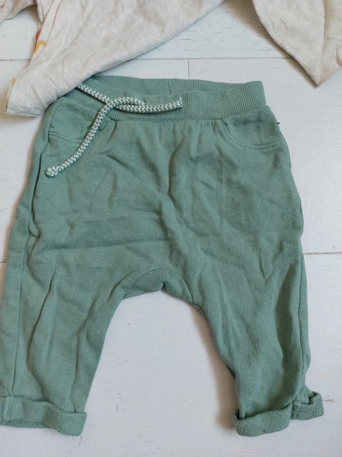 Ensemble Tape à l'œil Taille 9 mois - photo numéro 3