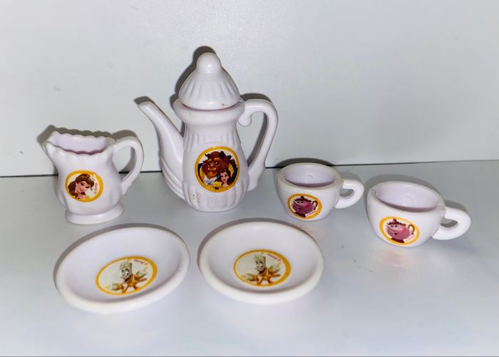 Lot accessoires maison poupée