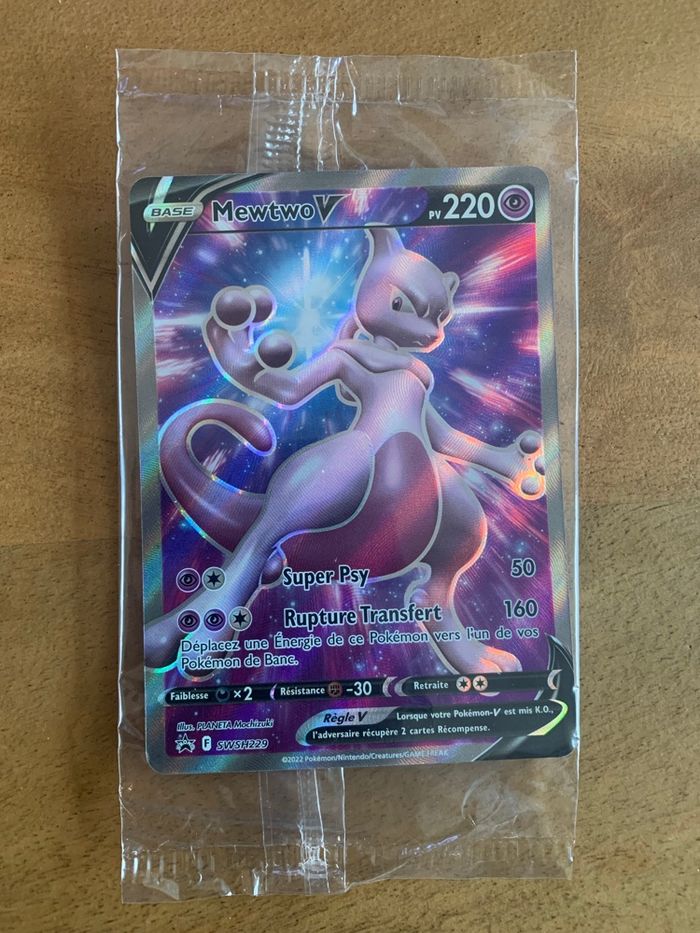 Carte Pokemon Mewtwo SWSH229